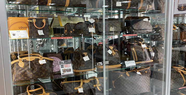 ショップス市川店